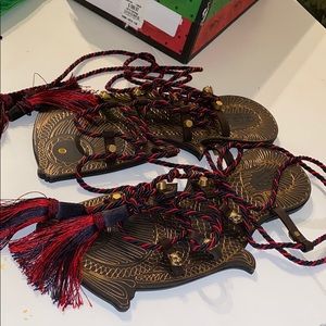 gucci fish sandals